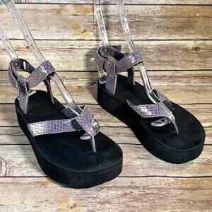 Teva Flatform Universal Womens Iridescent Purple Snakeskin Platform Sandals 9